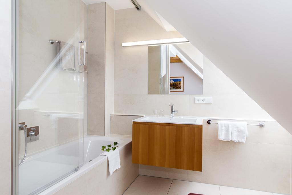 Moor-Rosl Apartmenthotel Gamlitz Buitenkant foto